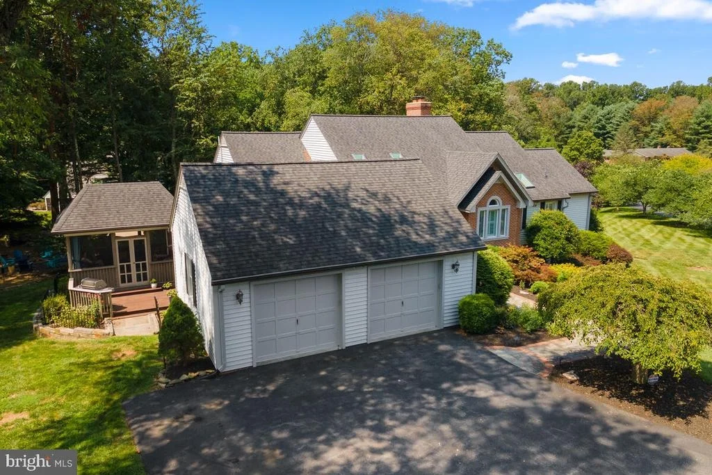 Photo of 17030 BARN RIDGE DRIVE