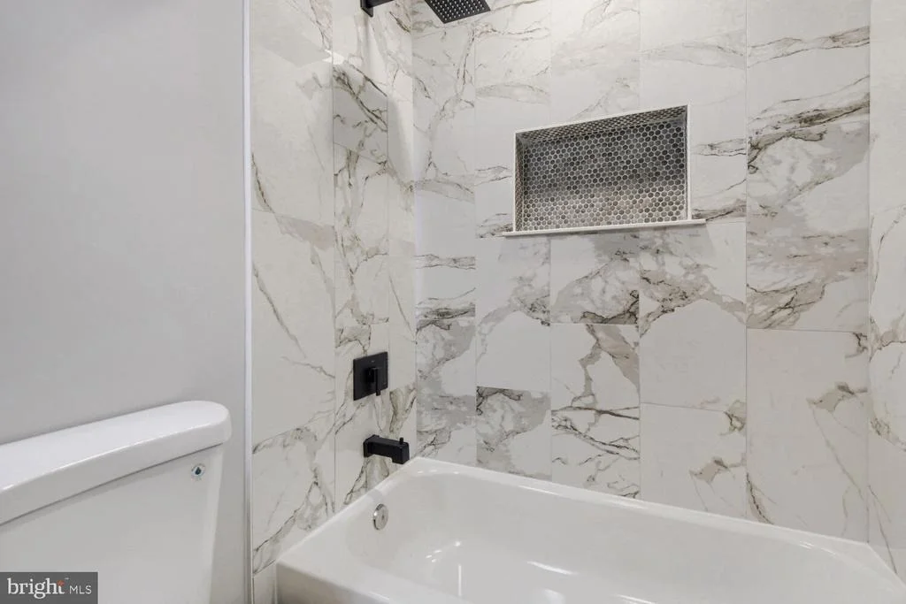 Photo of 696 W MAPLE ROAD