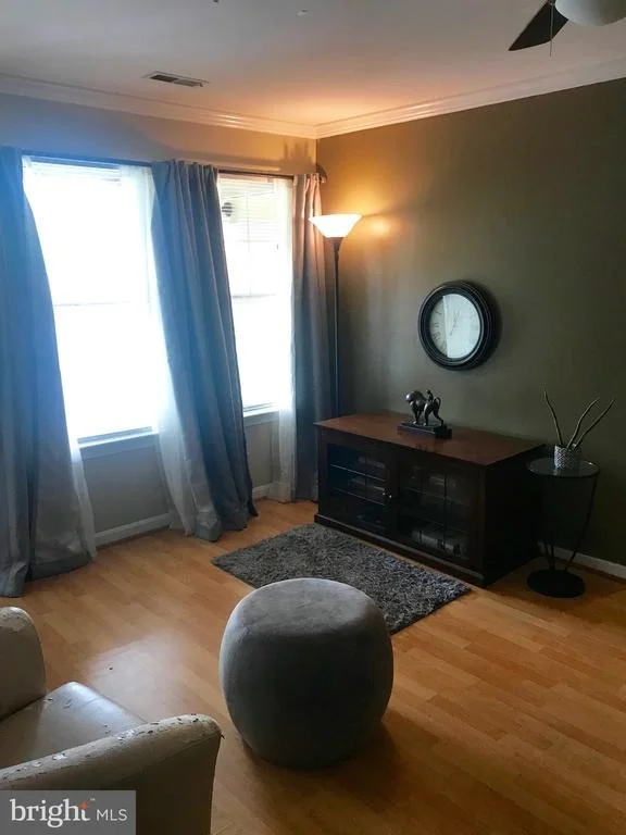 Photo of Unit 2A at 2402 ELLSWORTH WAY