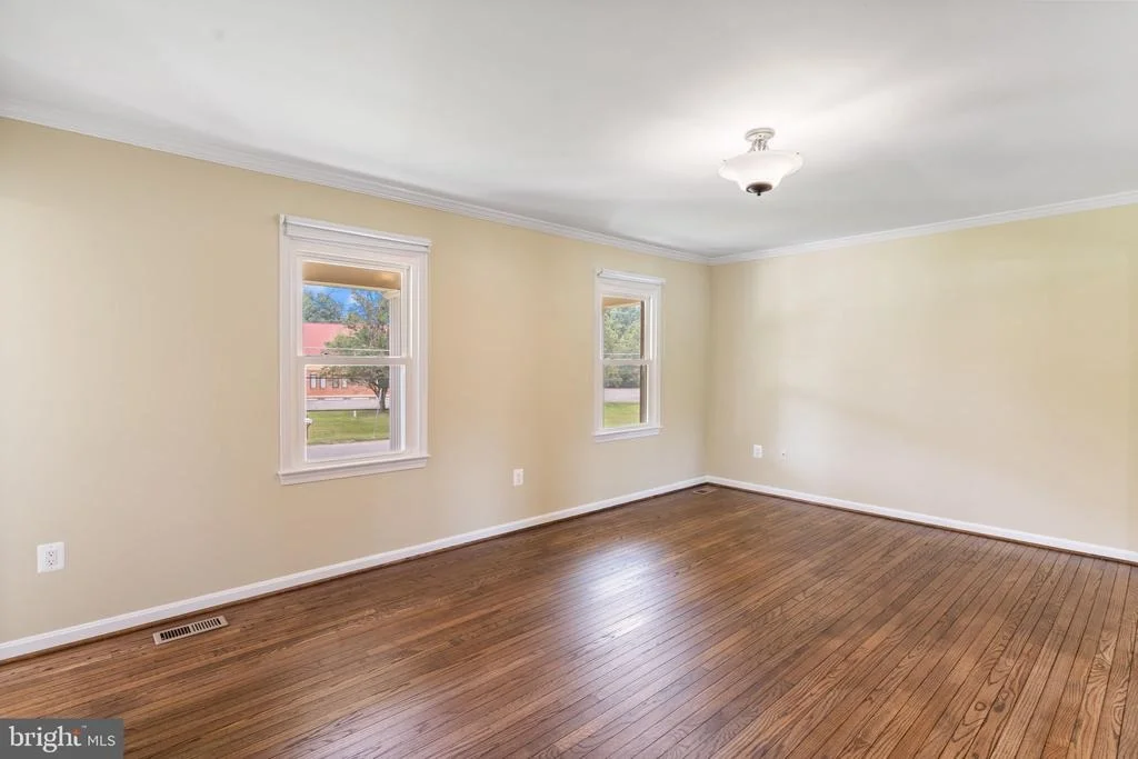 Photo of 15541 BAILEYS LANE