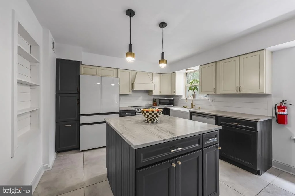 Photo of 8 ASHTON DRIVE