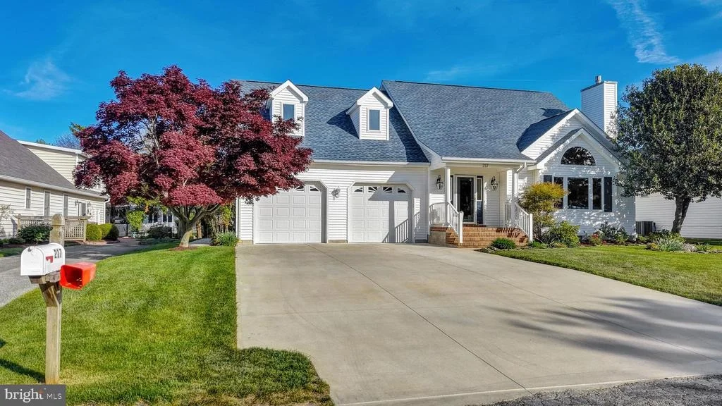 Photo of 217 MARINA DRIVE