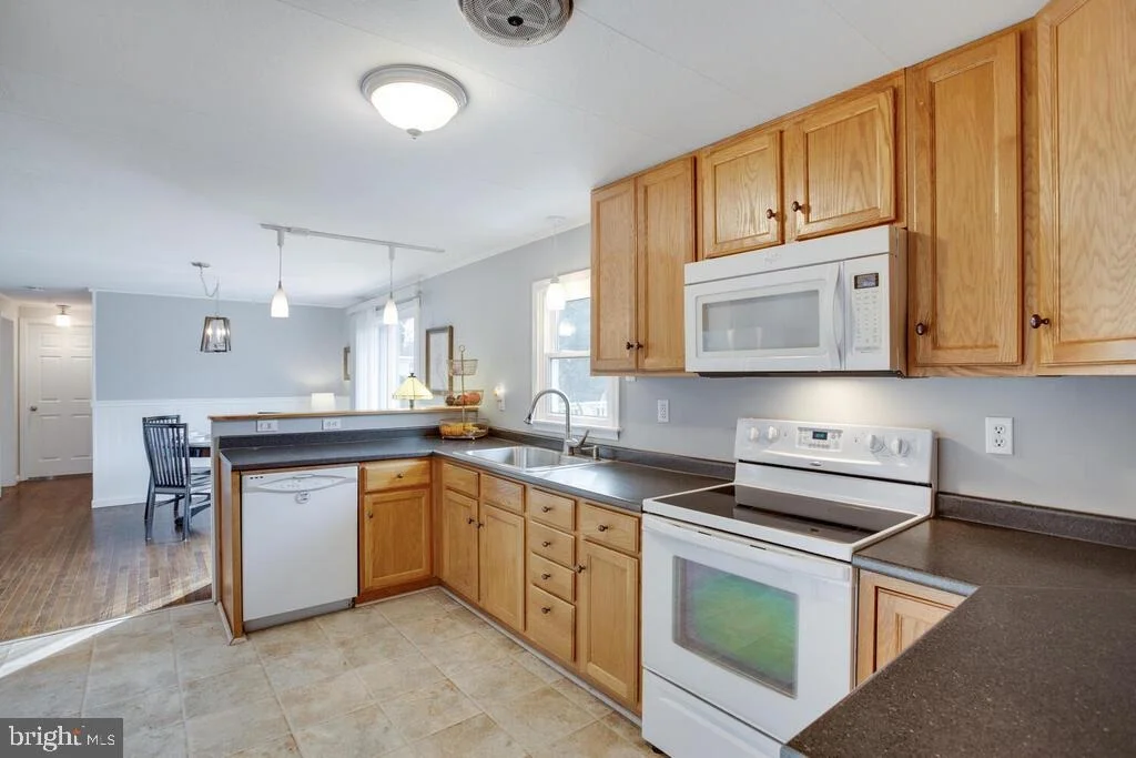 Photo of 6740 BRISCOE TURN ROAD