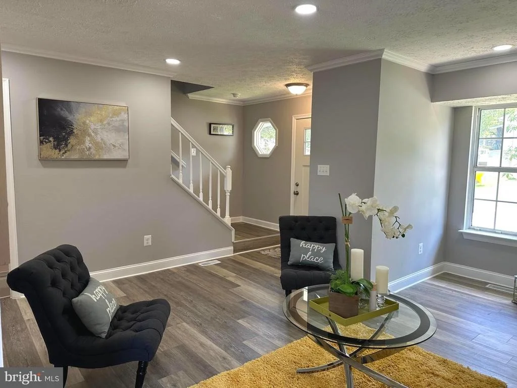 Photo of 7814 OUTING AVENUE