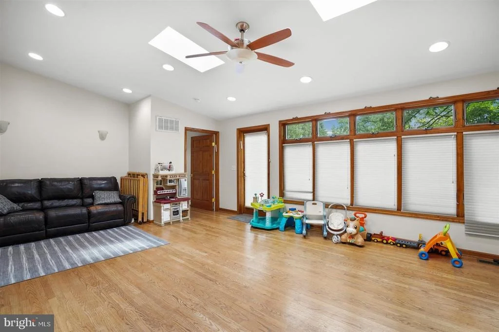 Photo of 6609 WESTERN RUN DRIVE
