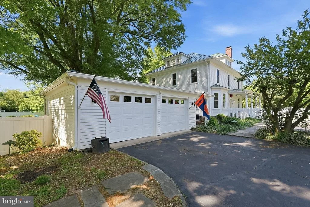 Photo of 9026 SUDLEY ROAD