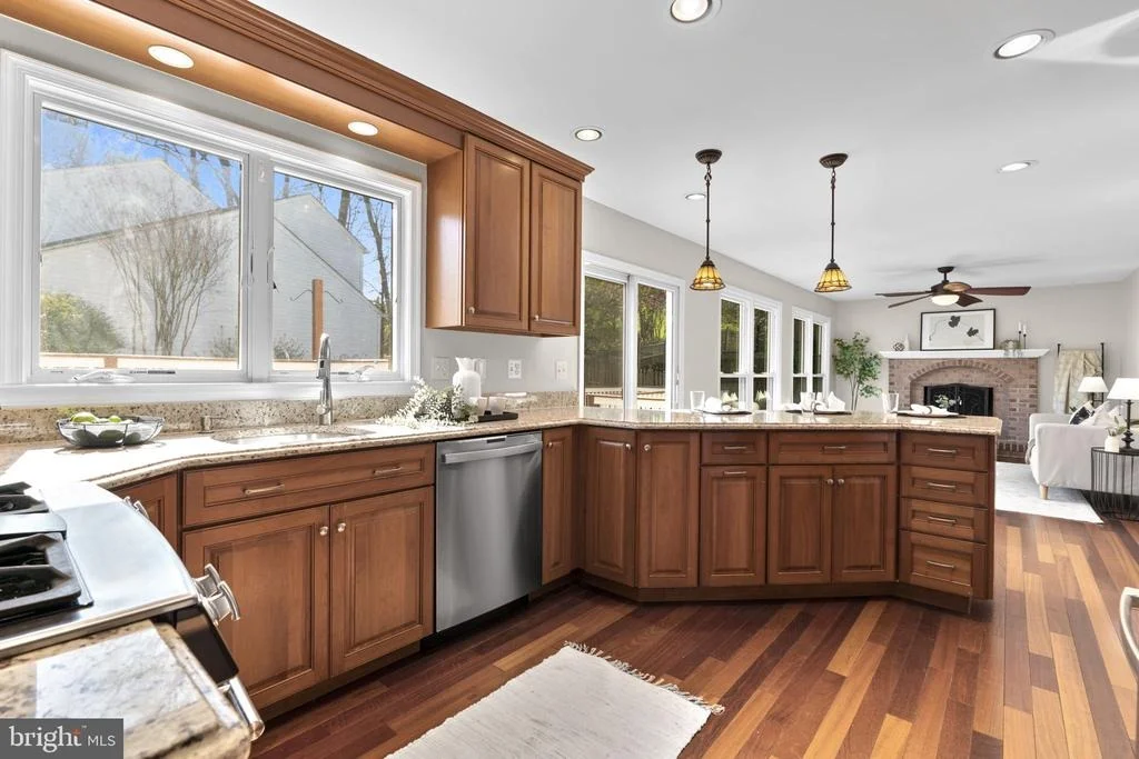 Photo of 8525 TRAIL VIEW DRIVE
