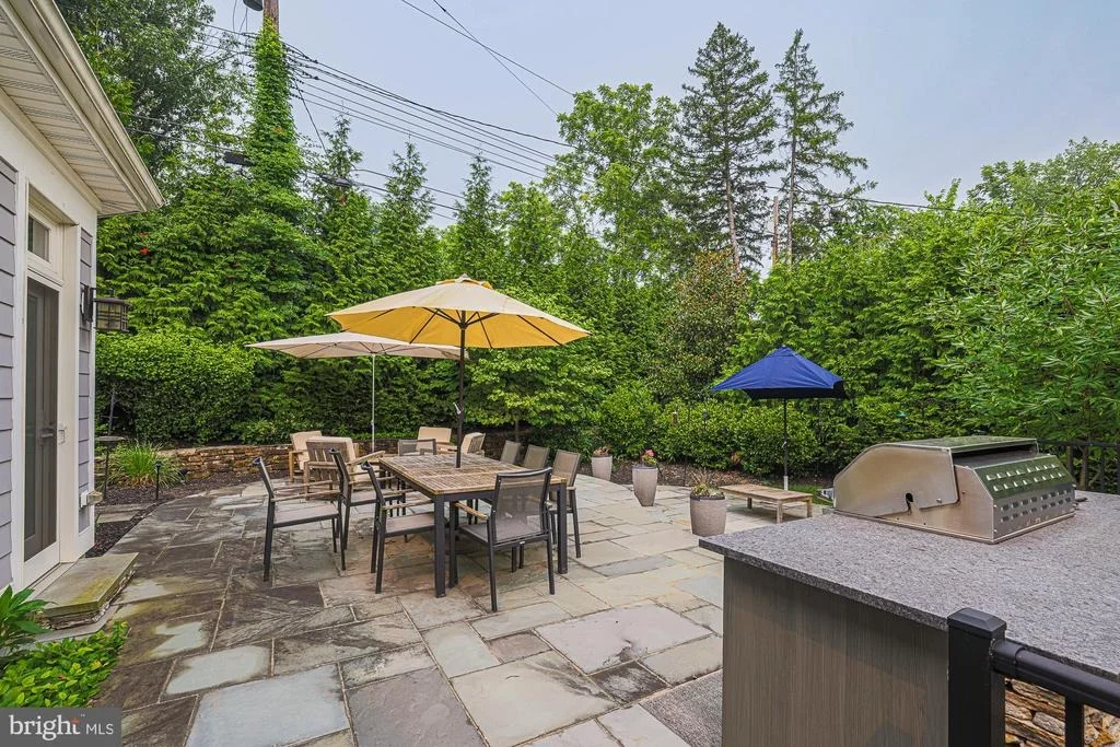 Photo of 6300 SHELRICK DRIVE