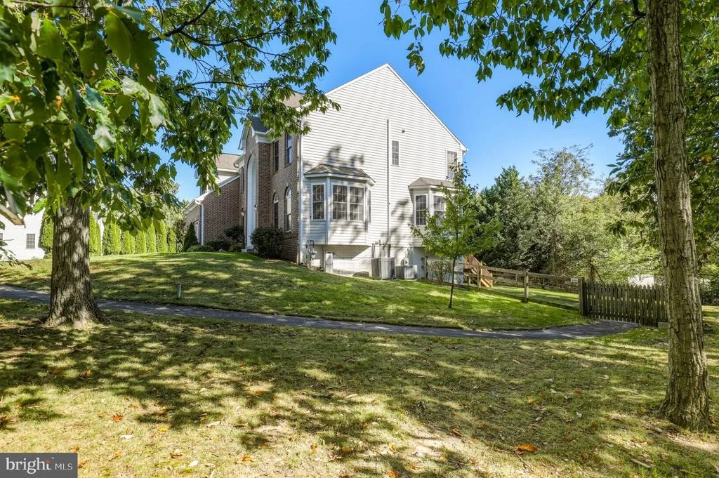 Photo of 6152 MONTGOMERY ROAD