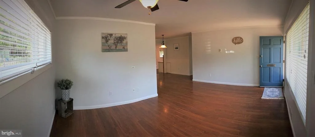 Photo of 1033 MARKSWORTH ROAD