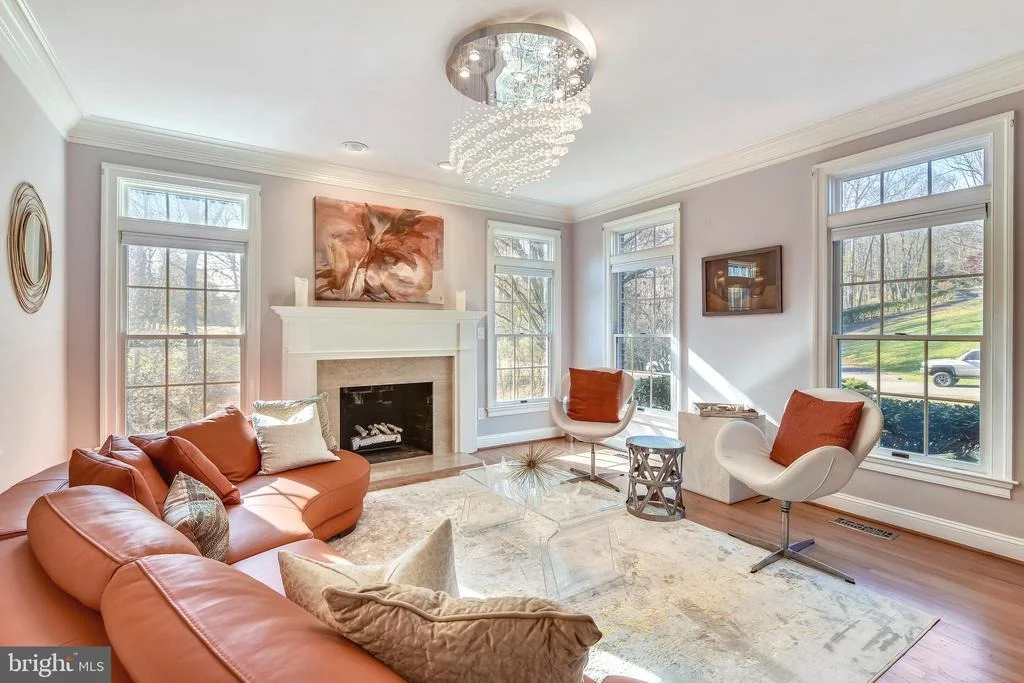 Photo of 2091 HUNTERS CREST WAY