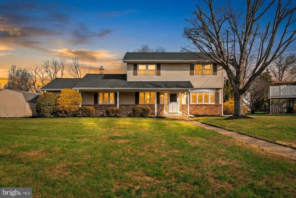 Photo of 2 ROCKLEIGH DRIVE