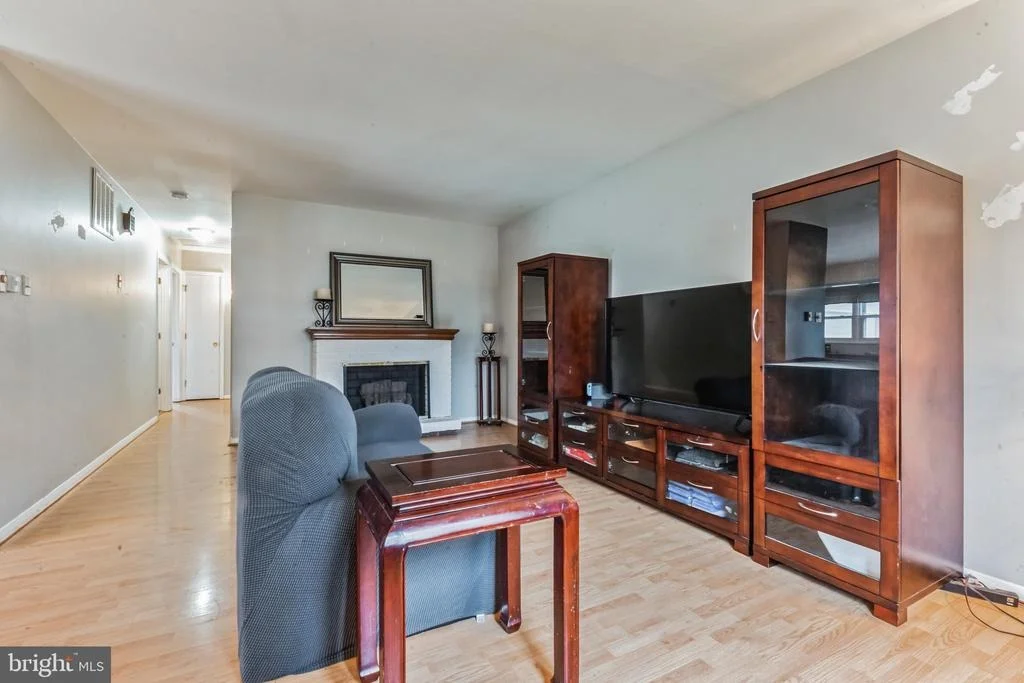 Photo of 102 LOCUST STREET