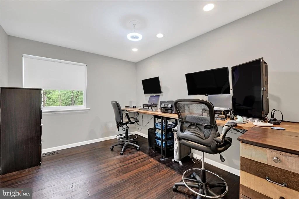 Photo of 4296 WOLF HILL DRIVE