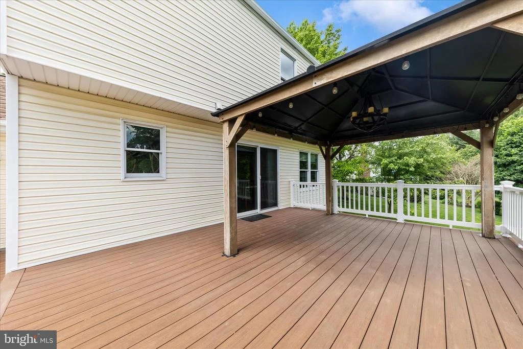 Photo of 2679 LESLIE ROAD