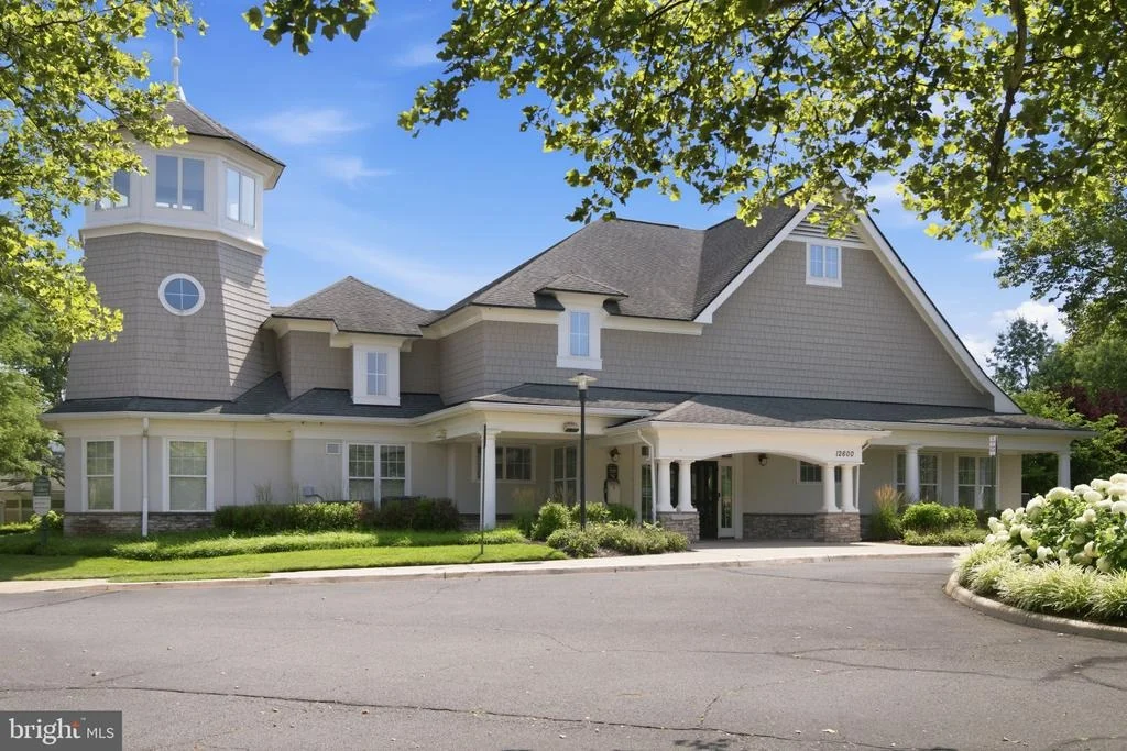 Photo of 9242 RAINBOW FALLS DRIVE
