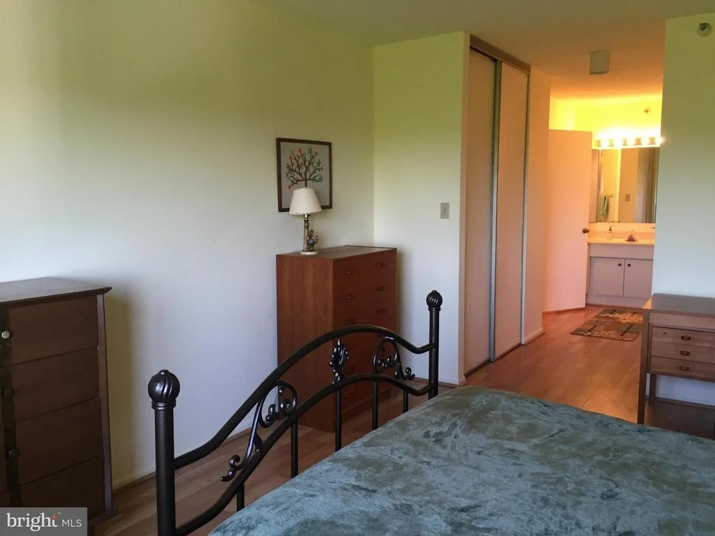 Photo of Unit 11015 at 15101 INTERLACHEN DRIVE