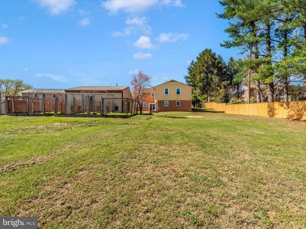 Photo of 15224 GANLEY ROAD