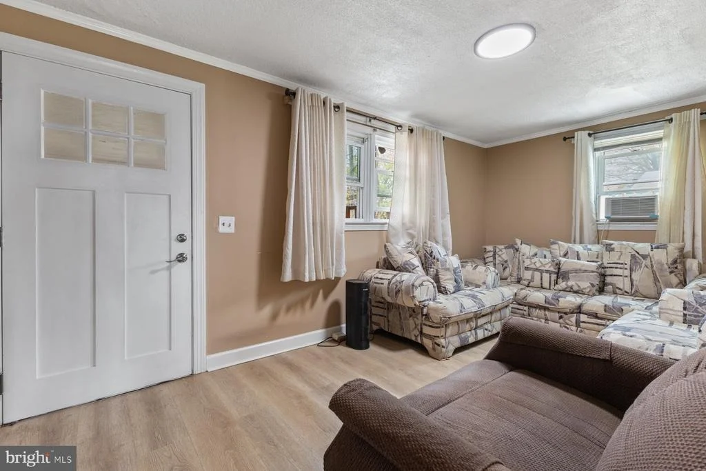 Photo of 815 EASTERN AVENUE