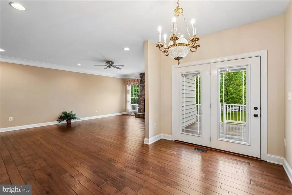 Photo of 320 N CONSTITUTION WAY