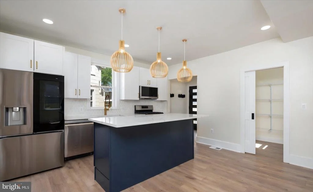 Photo of 2918 E COLD SPRING LANE