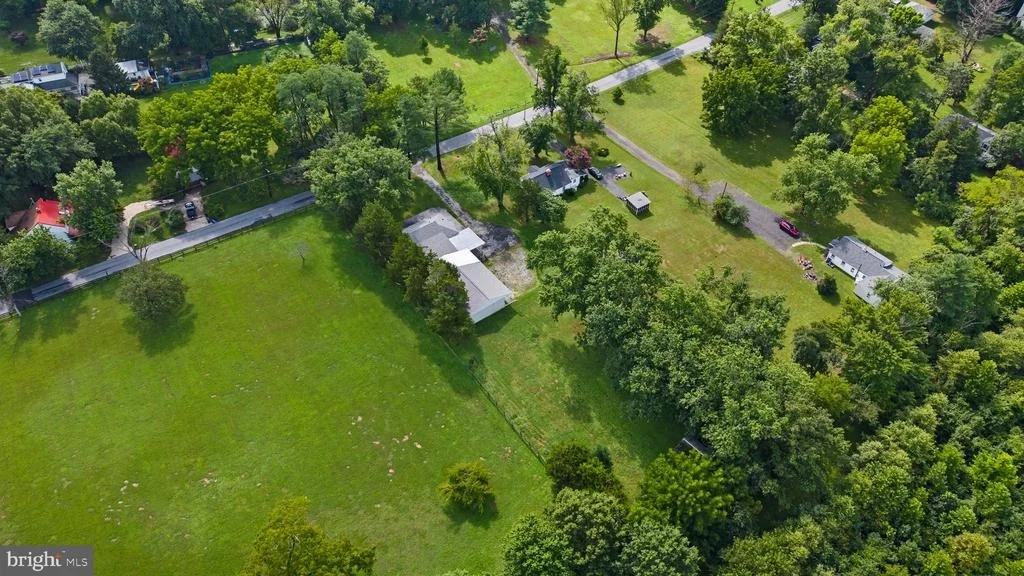 Photo of 15808 THOMPSON ROAD