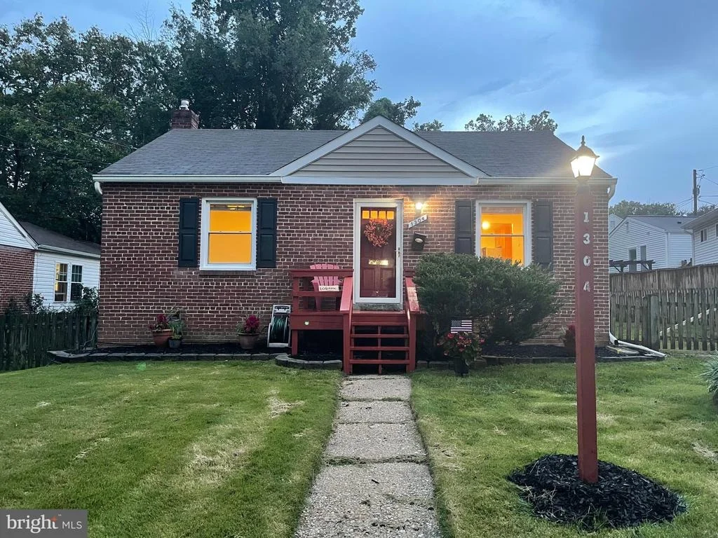Photo of 1304 WINDHAM LANE