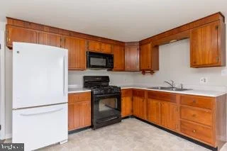Photo of 517 PLEASANTWIND DRIVE