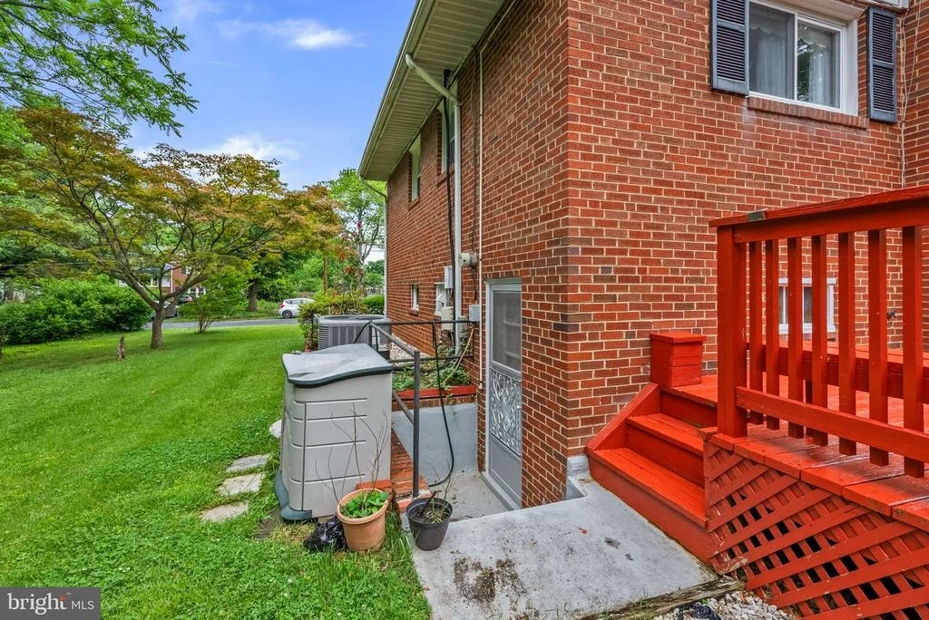 Photo of 807 SNIDER LANE