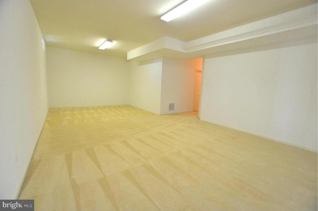 Photo of 11918 MOLLY PITCHER CIRCLE