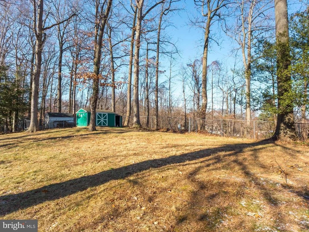 Photo of 8702 VICTORIA ROAD