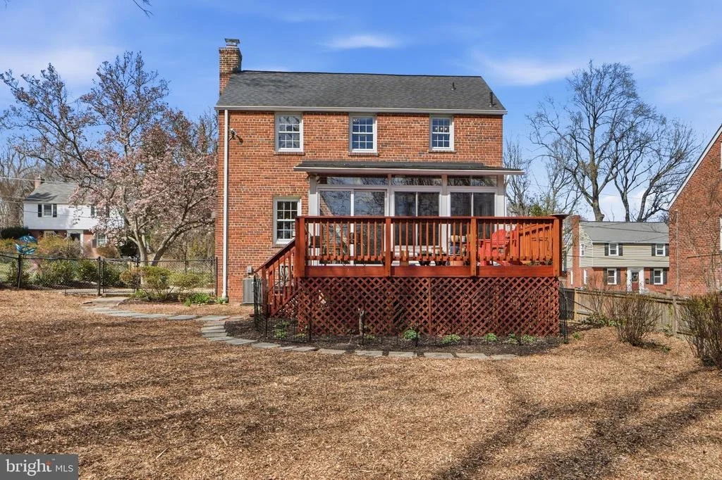 Photo of 2406 CHURCHILL ROAD
