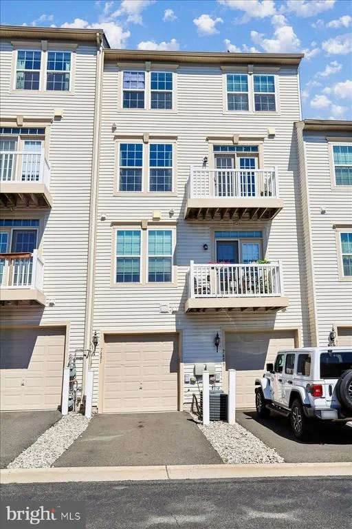 Photo of 7481 BRUNSON CIRCLE