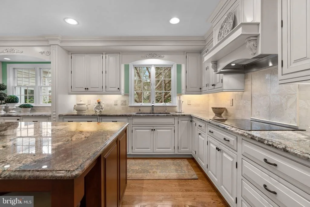 Photo of 17702 GLOBE THEATRE DRIVE