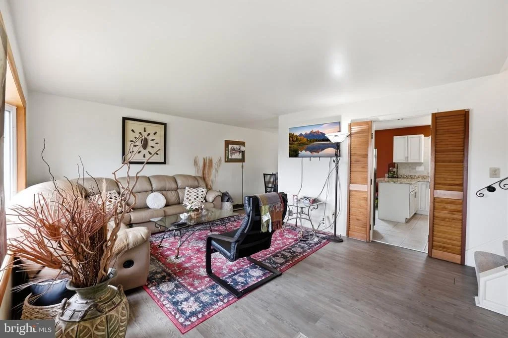 Photo of 7518 DOVER LANE