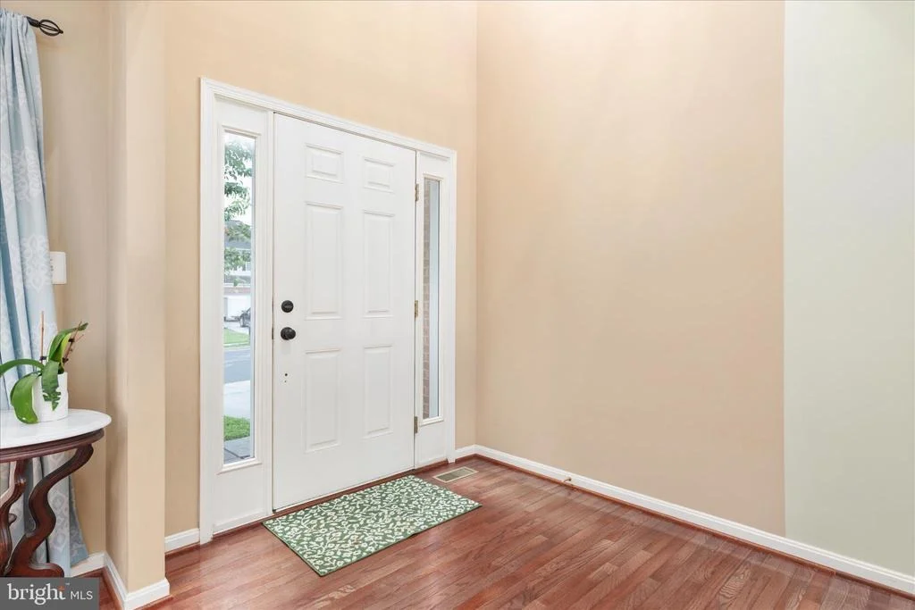 Photo of 660 BEEHIVE WAY