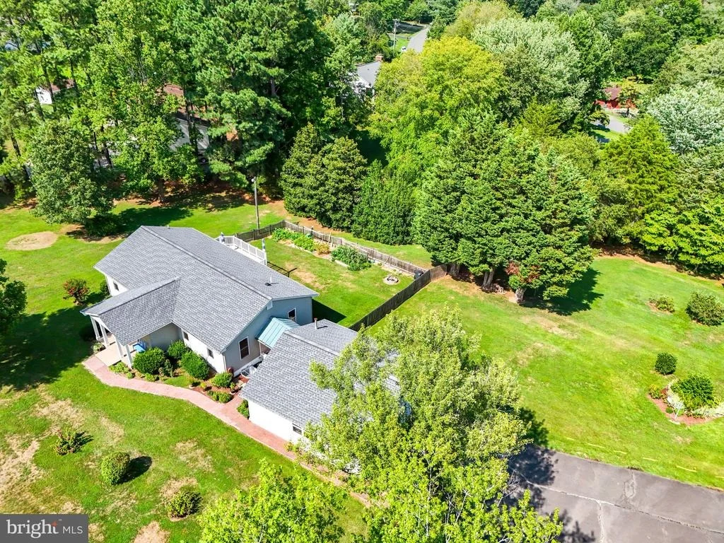 Photo of 8132 HILLCREST DRIVE