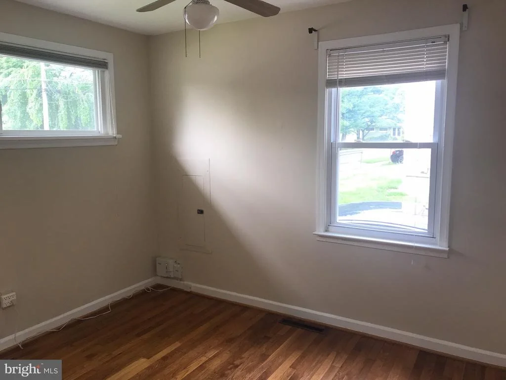 Photo of 1130 PARRISH DRIVE