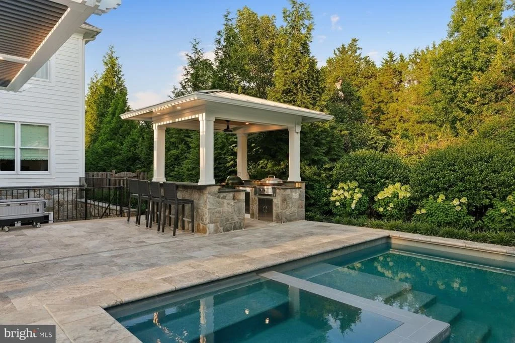 Photo of 6909 ARBOR LANE