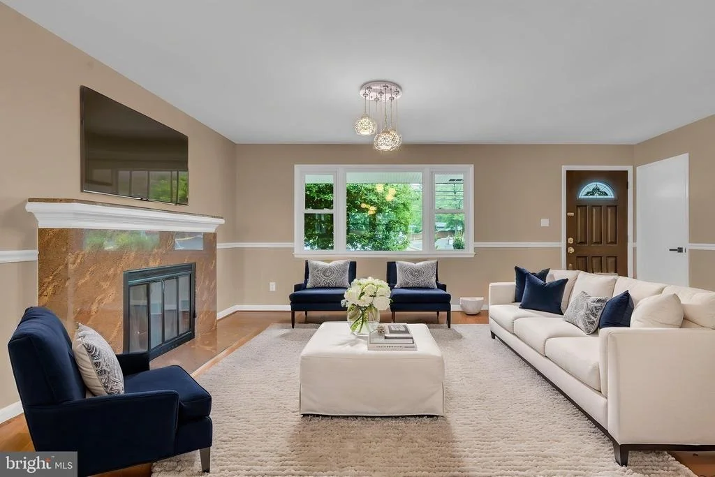 Photo of 6809 BRADDOCK ROAD