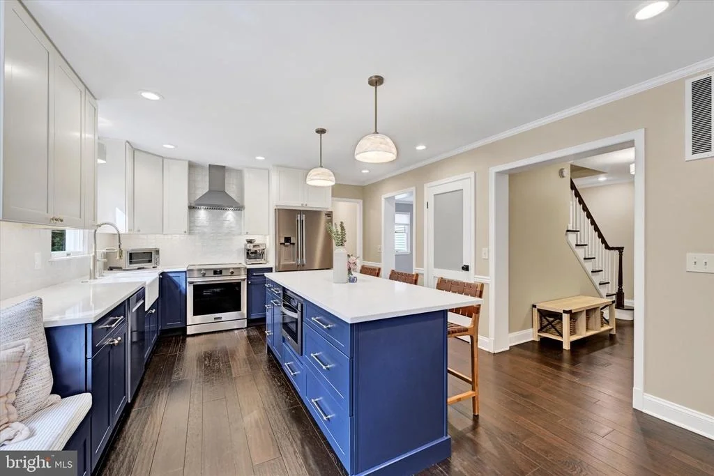 Photo of 1292 SWAN DRIVE