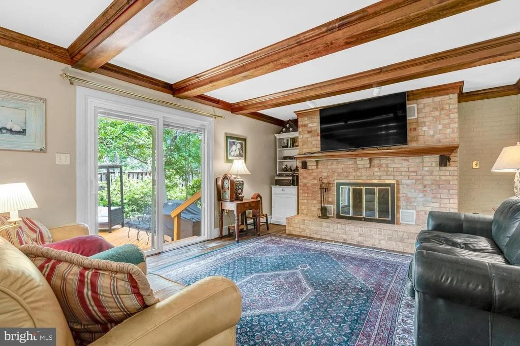 Photo of 9344 MOUNT VERNON CIRCLE