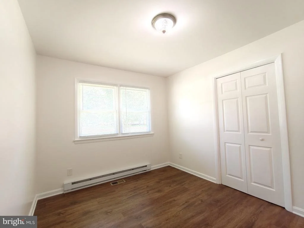 Photo of 6066 SHADY SIDE ROAD