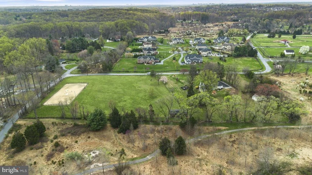 Photo of 16510 BATCHELLORS FOREST ROAD