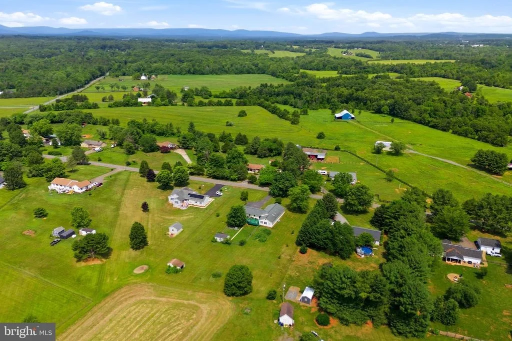 Photo of 7313 COVINGTONS CORNER ROAD