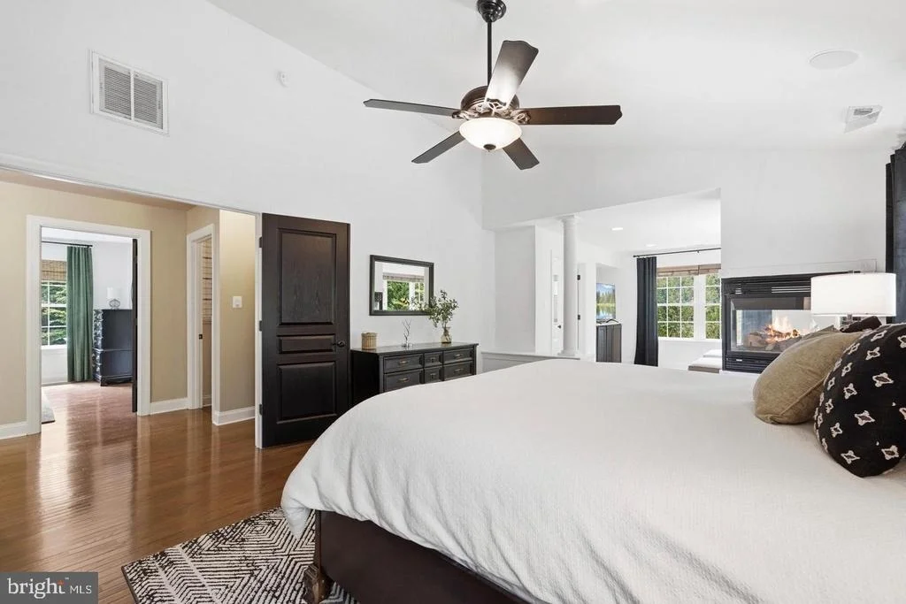 Photo of 3820 LEAFCREST COURT