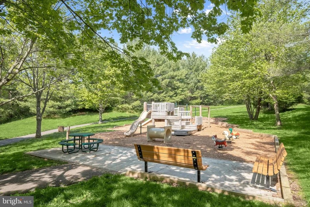 Photo of 7036 GARDEN WALK