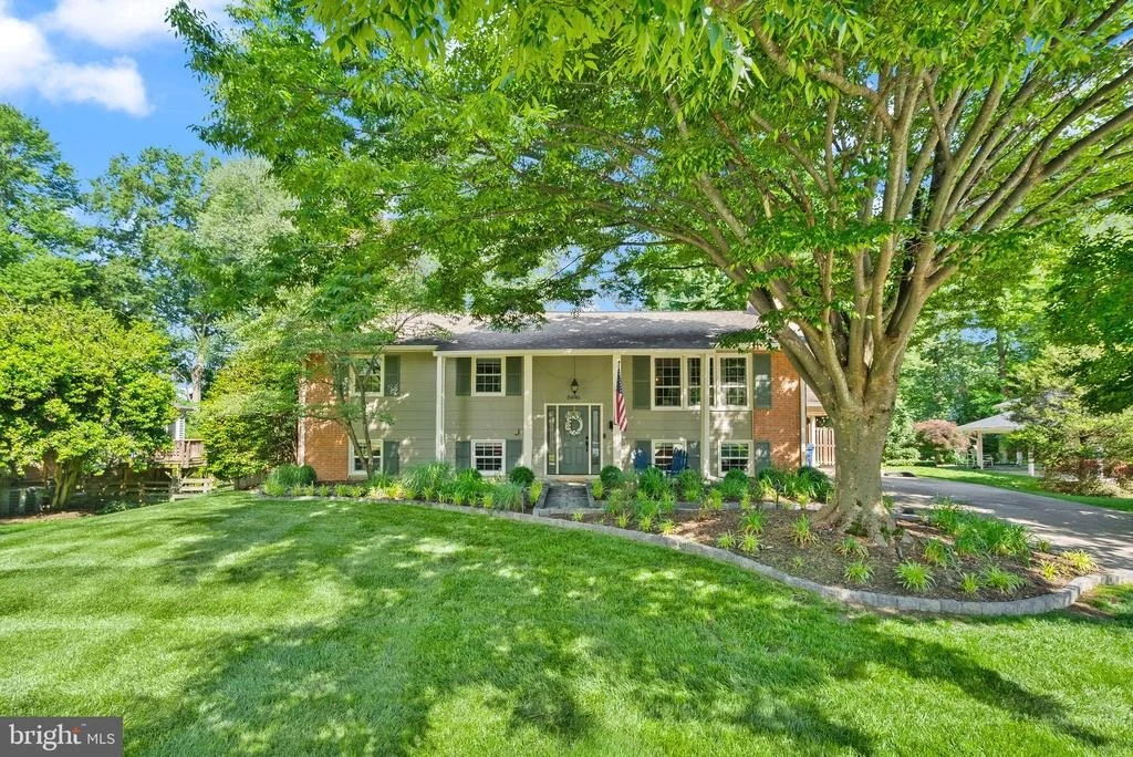 Photo of 8446 PORTER LANE