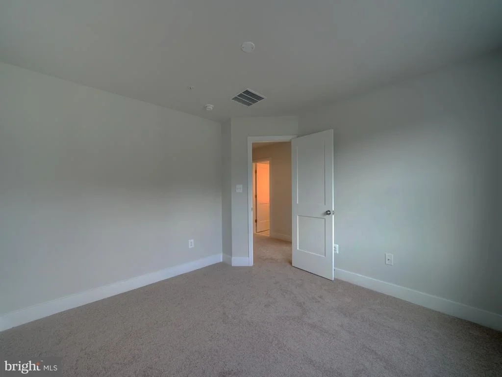 Photo of 9429 FAIRVIEW AVENUE