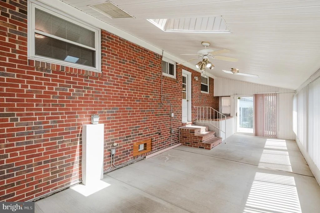 Photo of 7345 MANCHESTER ROAD